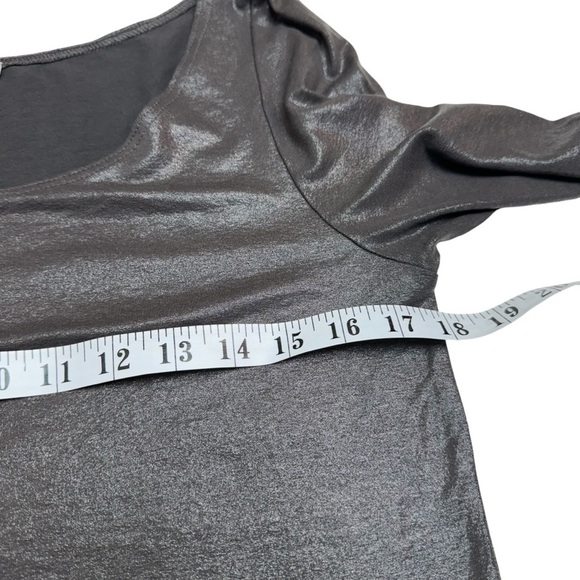 Sarah Pacini Long Sleeve Round Neck Metallic T Shirt Top Size L - Picture 8 of 9